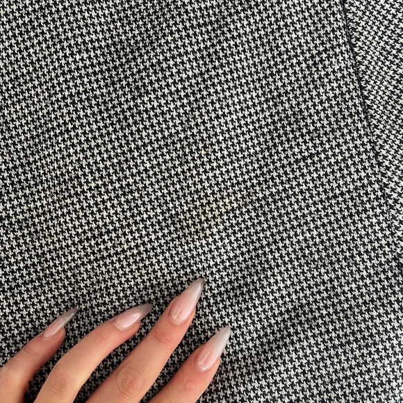 2 for 1 A-Line Wool Houndstooth Mini Skirts - Picture 6 of 6